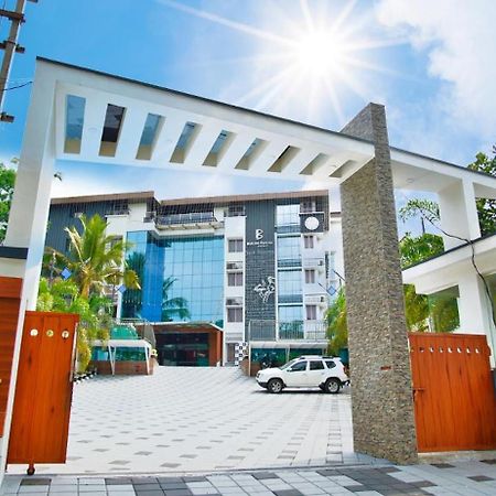 Builda Park Inn Ottappalam Exterior photo