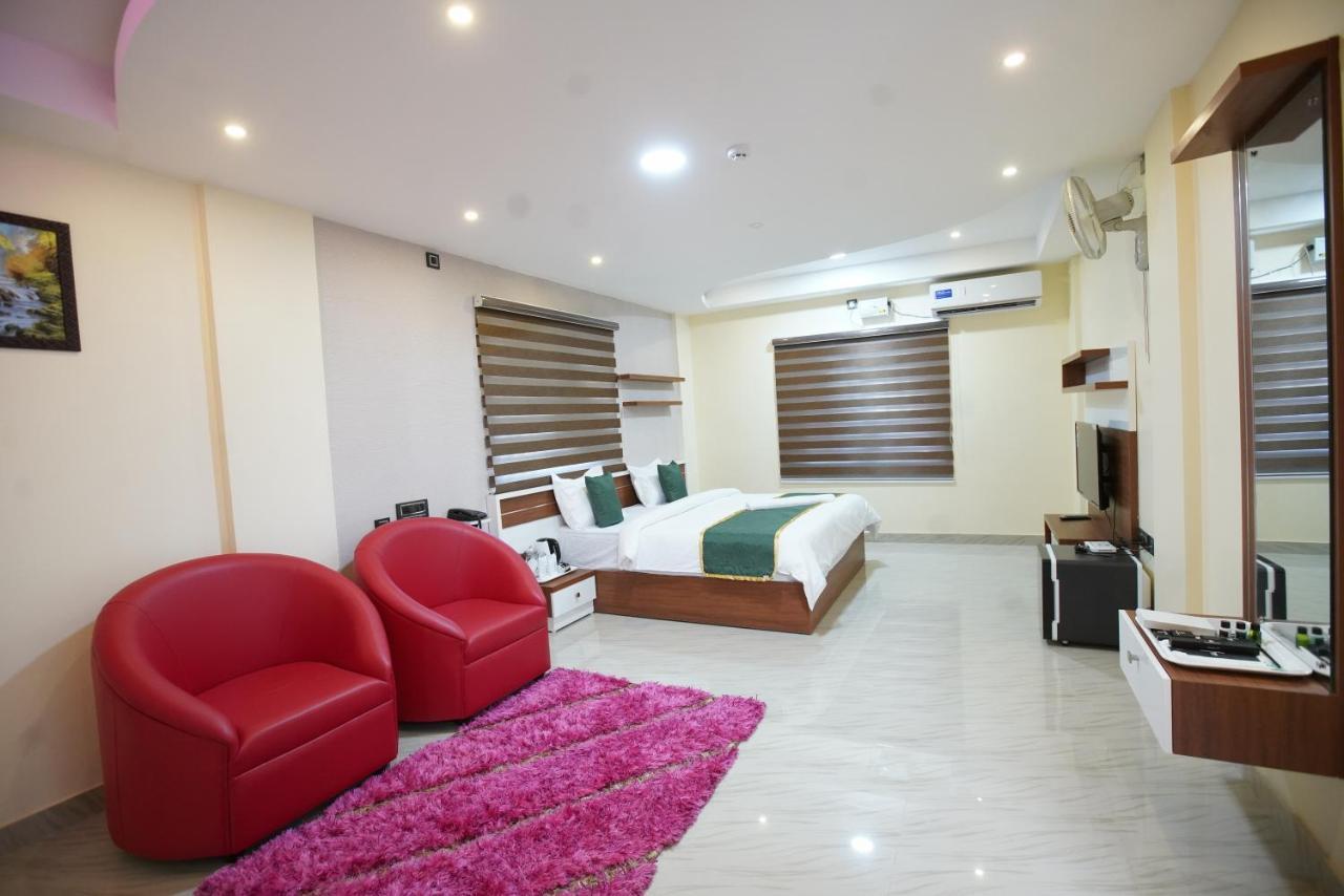 Builda Park Inn Ottappalam Exterior photo